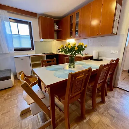 Terme Catez Apartma Maestro דירה *