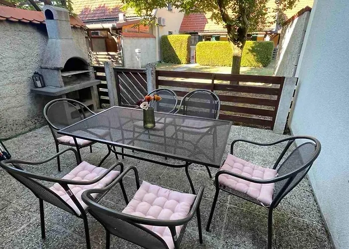 Terme Catez Apartma Maestro شقة